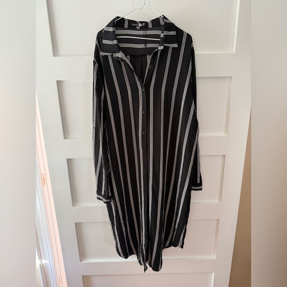 Boohoo Striped Black and White Long Shirt Dress - Picture 4 of 8